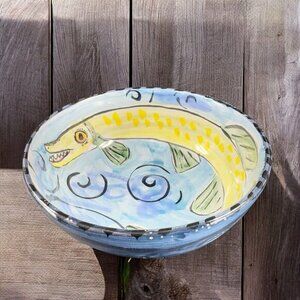 Hand Made Italian Pottery Dish Bowl Artist Signed Hand Painted Fish Animal‎ Dish